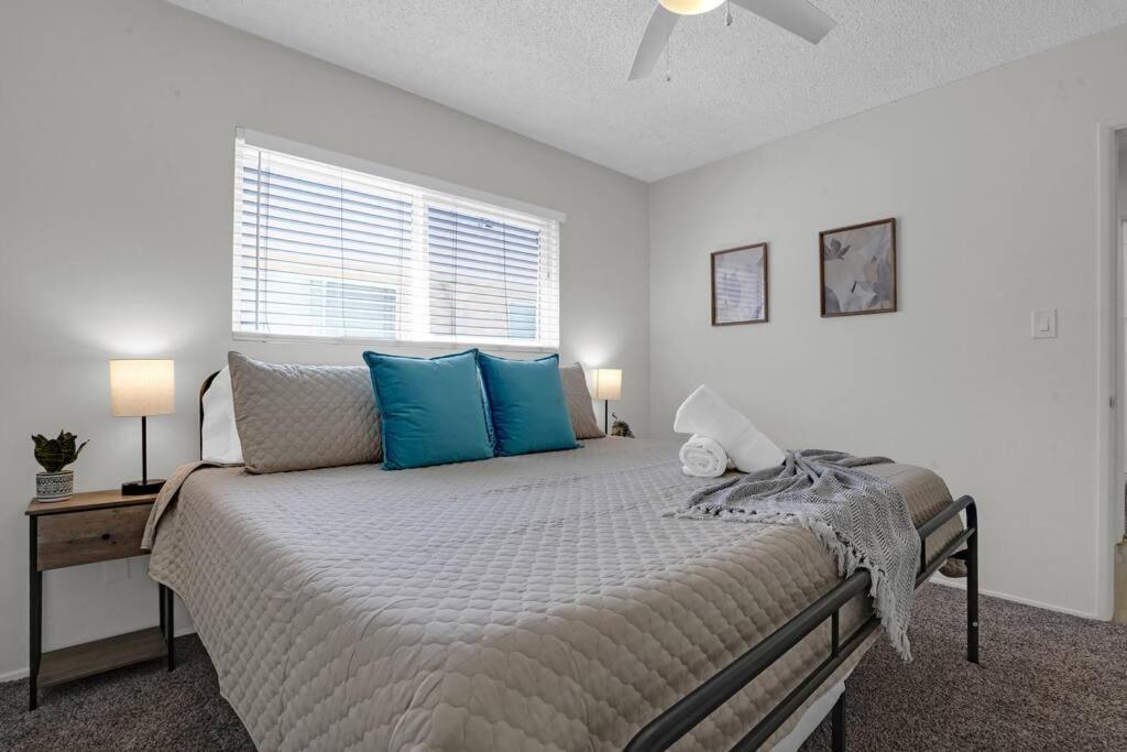 6Th Haven, Arcade, King Bed, Games, 1 Mile To Beaches Long Beach Exterior photo